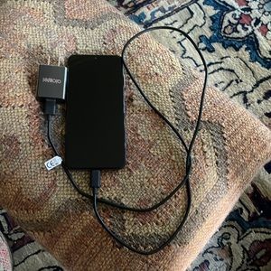 Lively “Jitterbug” Smart Phone. used for three months